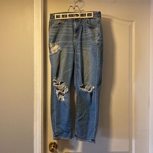 Light wash curve American eagle jeans